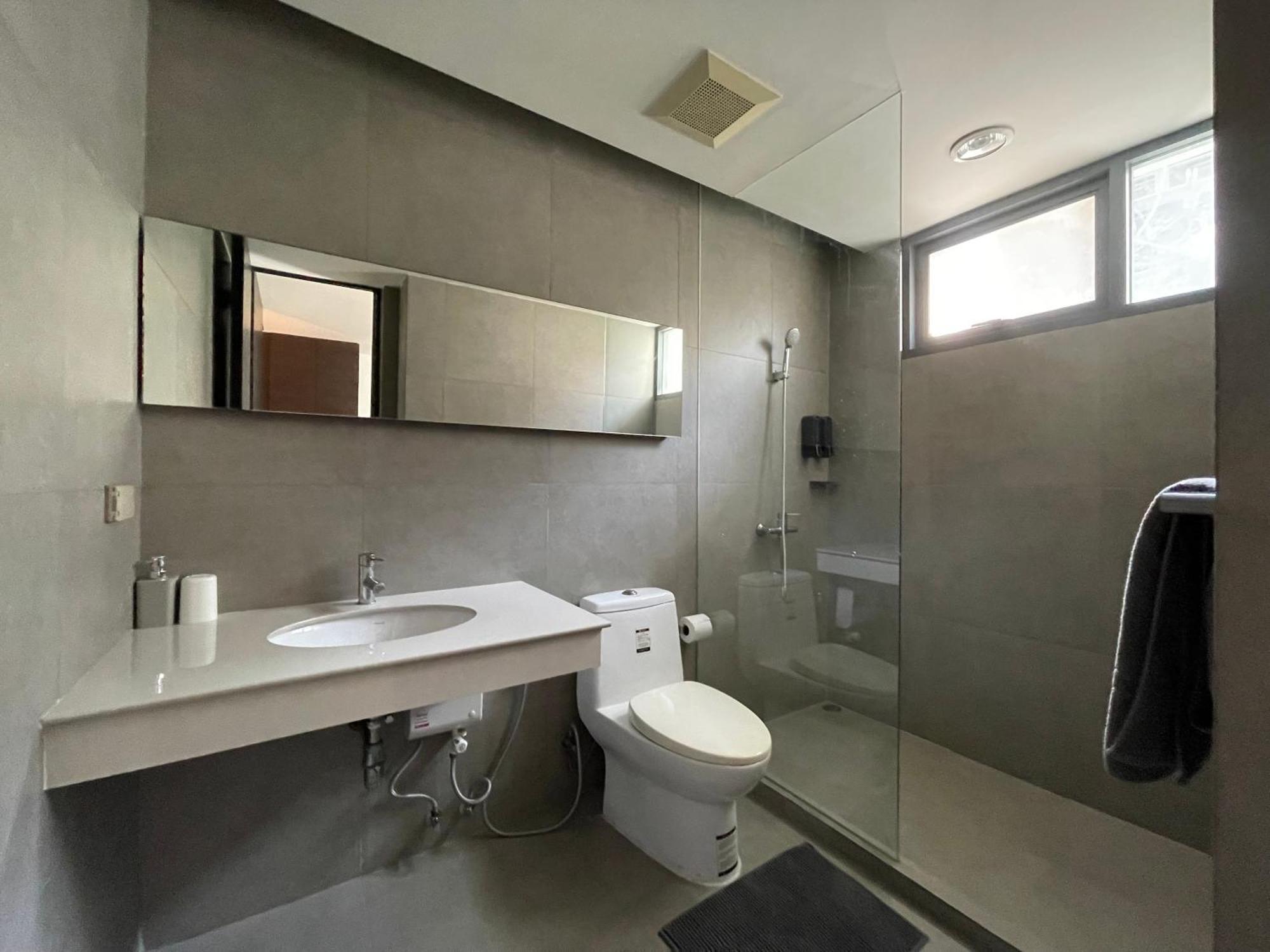 Cgcasa Hotel Bangkok Oda fotoğraf